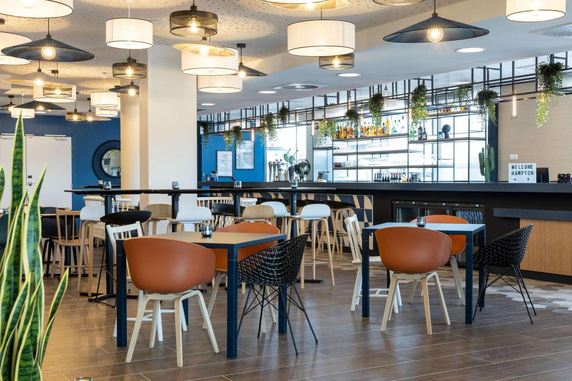 ホテル Hampton By Hilton Tours Centre, France エクステリア 写真